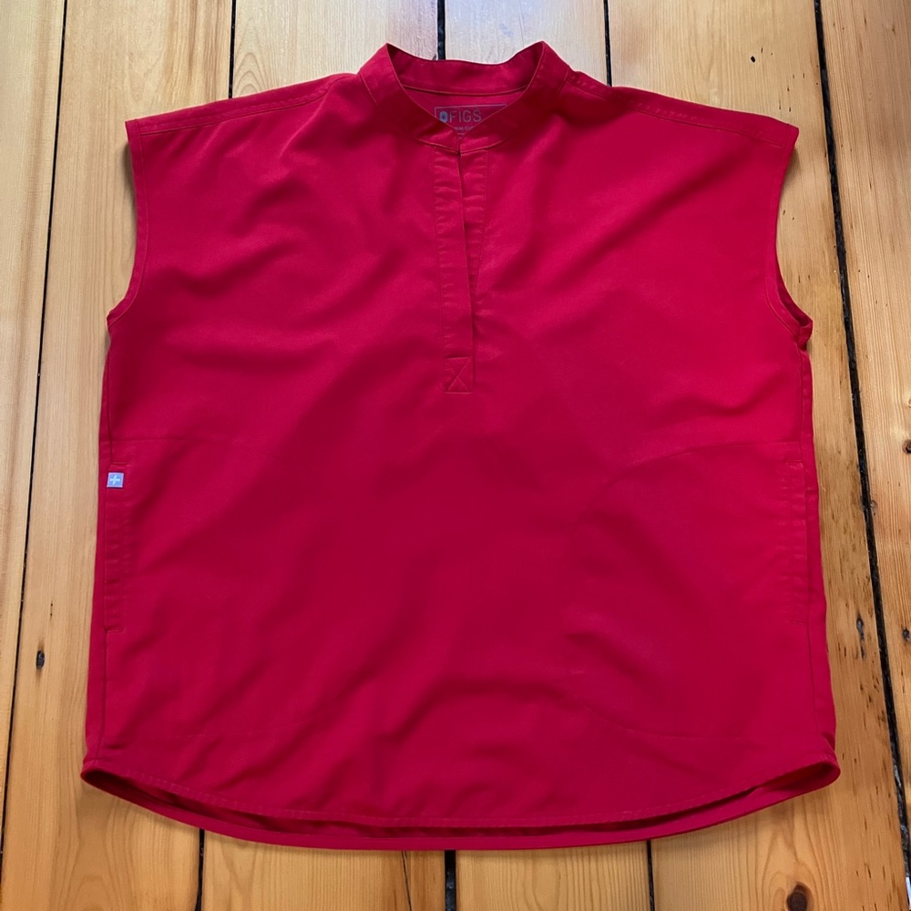 FIGS Winning Red Scrub Set